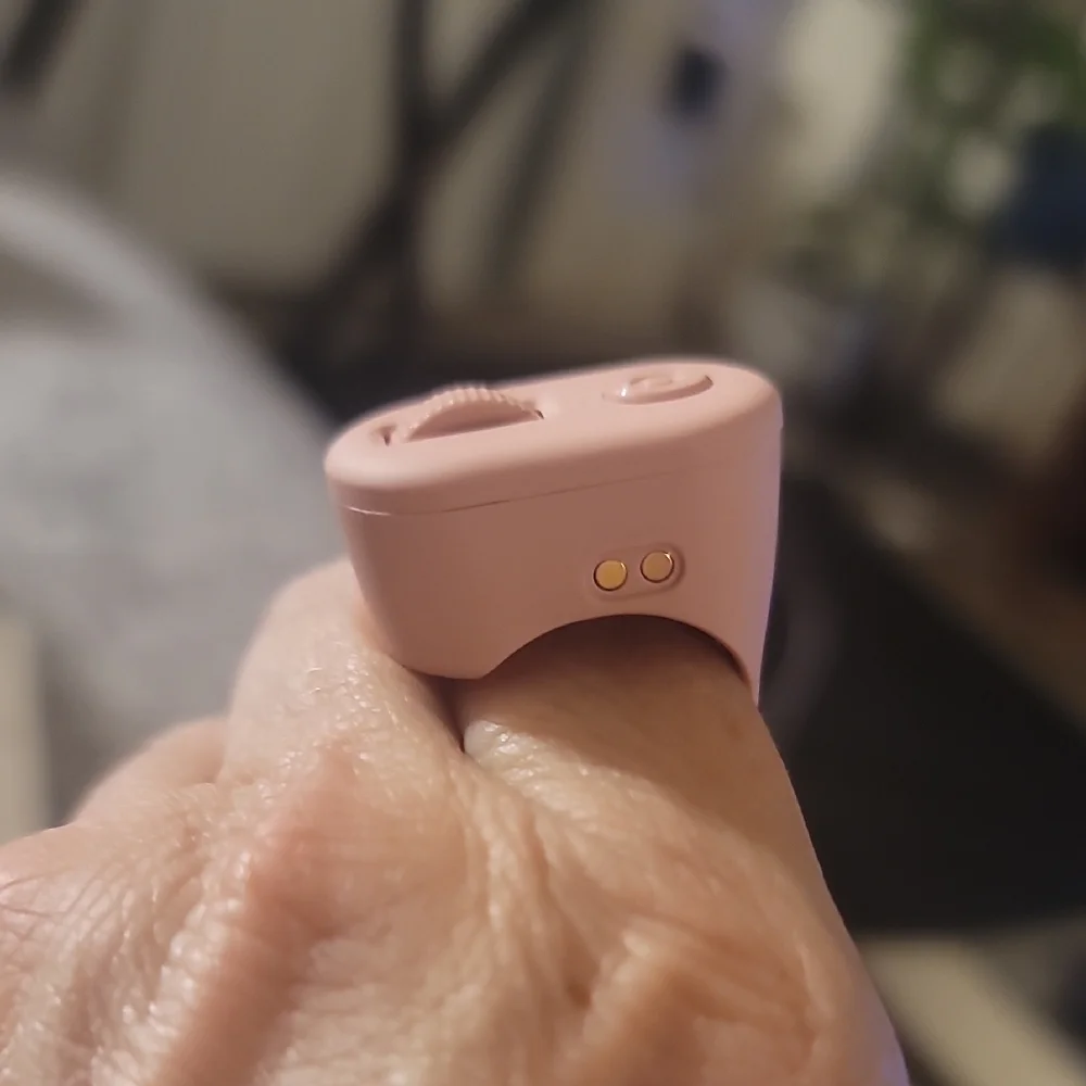 Pink TikTok Scrolling Ring & Kindle App Page Turner